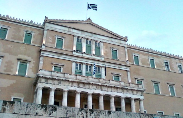  Euractiv: Σκληρό άρθρο για την ελευθερία του Τύπου στην Ελλάδα – Με αφορμή την διαγραφή Κύρτσου