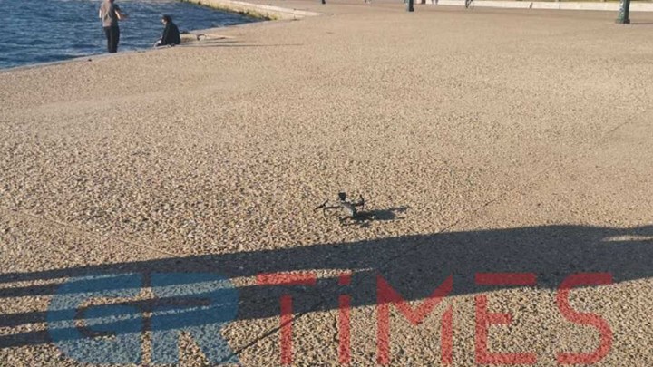  Θεσσαλονίκη: Επιστρατεύτηκε drone για να αδειάσει η παραλία (vid)