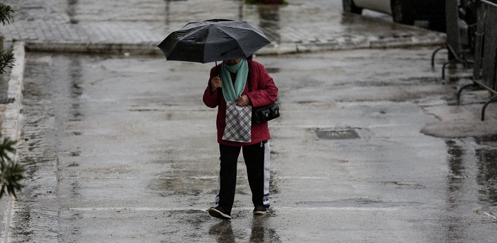  Βροχές, καταιγίδες και αφρικανική σκόνη σχεδόν σε όλη τη χώρα