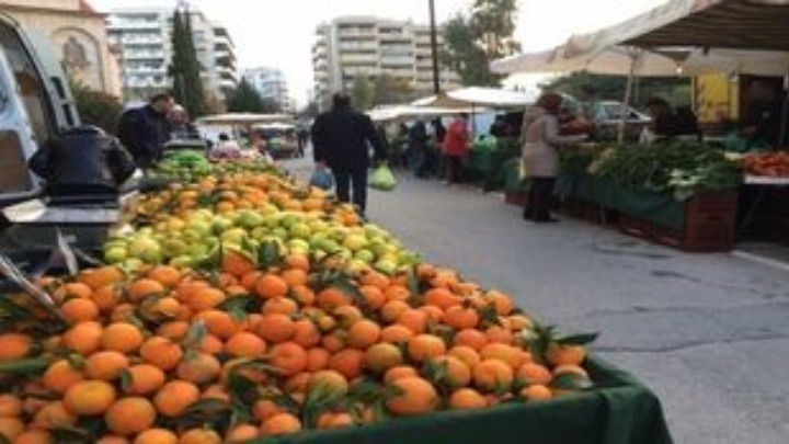  Λαϊκές αγορές: Αντιδρούν οι παραγωγοί για την απαγόρευση λειτουργίας τα Σαββατοκύριακα