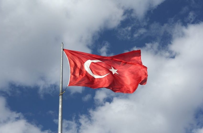  Τουρκία: Κλείνει σχολεία και πανεπιστήμια για την αντιμετώπιση του κοροναϊού