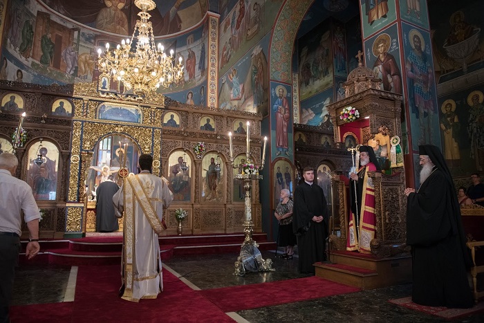  Η κυβέρνηση συστήνει να μην συνωστίζονται οι πολίτες στους ναούς μέσω της ανακοίνωσης του Μεσογαίας