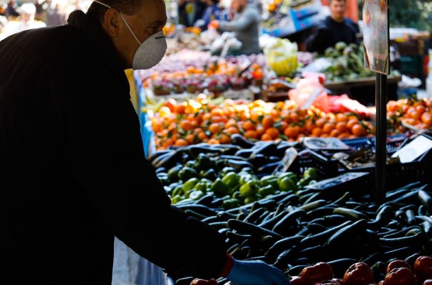  Πανελλαδική απεργία αποφάσισαν οι παραγωγοί λαϊκών αγορών