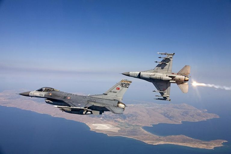  Νυκτερινές πτήσεις τουρκικών μαχητικών πάνω από το Αιγαίο