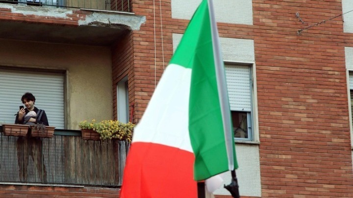  Πολιτική κρίση στην Ιταλία: Άρνηση  Μπερλουσκόνι και Σαλβίνι στη συνέχιση  συνεργασίας με τα ”Πέντε Αστέρια”