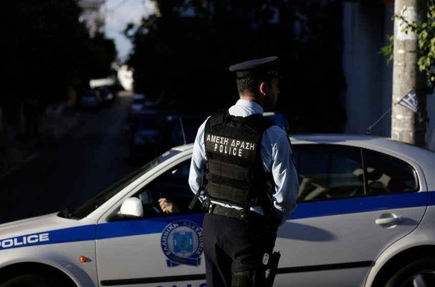  Υπόθεση μυστήριο: Αστυνομικός καταγγέλλει ότι του έκλεψαν 15.000 ευρώ στο Αστυνομικό Τμήμα
