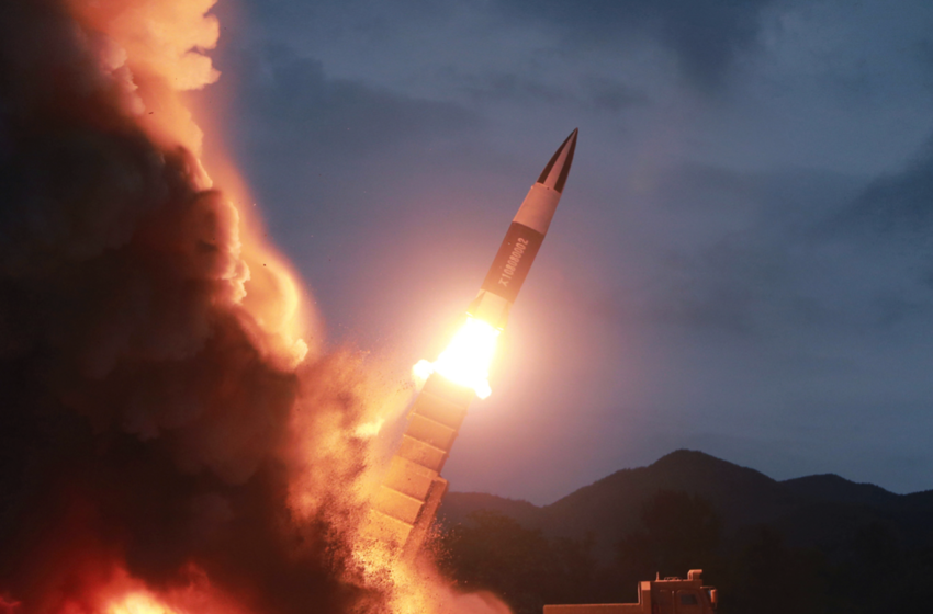  Η Βόρεια Κορέα εκτόξευσε δύο πυραύλους στην Ανατολική Θάλασσα