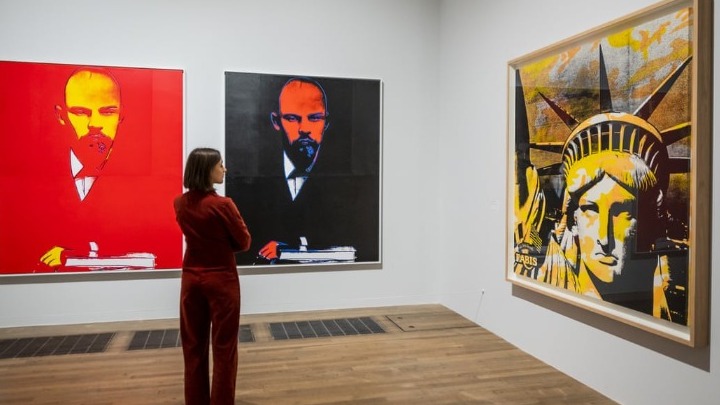  Ο Andy Warhol στην Tate Modern με ένα κλικ (vid)