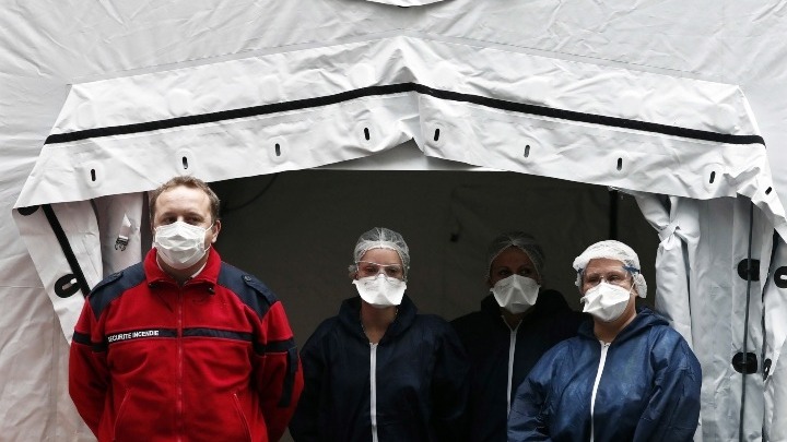  Γαλλία: Στους 22.245 οι νεκροί, μειώνεται ο αριθμός των νοσηλευομένων στην εντατική