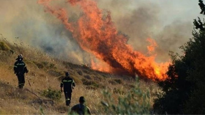  Πυρκαγιά στη Μάνη