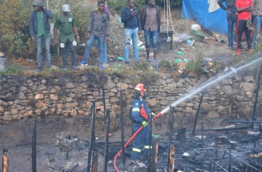  Οκτώ συλλήψεις για τα επεισόδια στον καταυλισμό της Σάμου