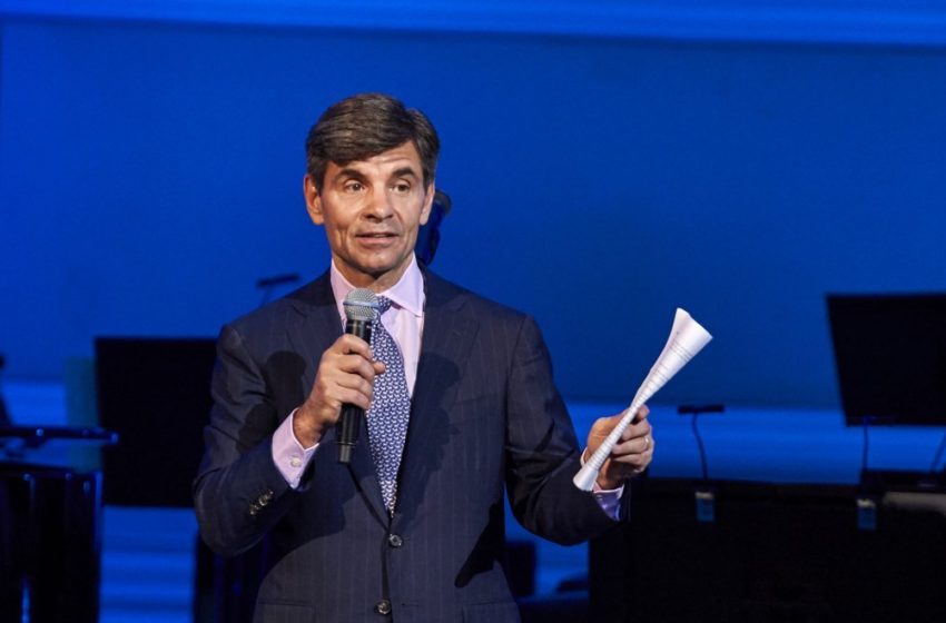  ΗΠΑ: Πέταξαν μικρόφωνα στον αέρα ο Τζορτζ Στεφανόπουλος με τον Τζέι Ντι Βανς