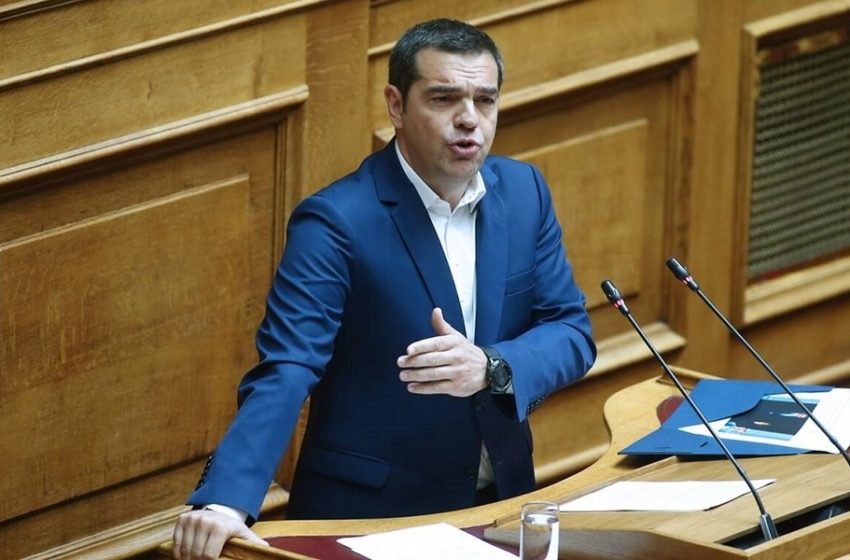  Σφοδρή επίθεση Τσίπρα για τα voucher: Ποιος είναι πίσω από τη μεγάλη κομπίνα; – Ευθύνες στον Κυρ. Μητσοτάκη, ζήτησε παραίτηση Βρούτση (vid)