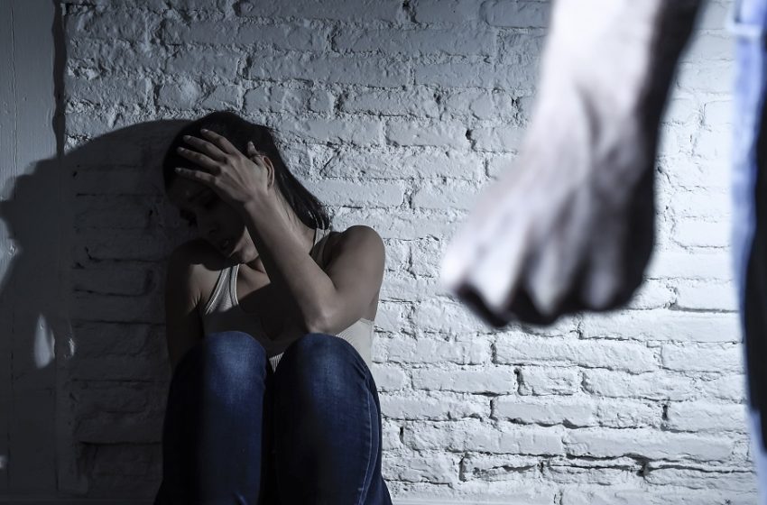  Ηχηρό μήνυμα Τσιόδρα για την ενδοοικογενειακή βία