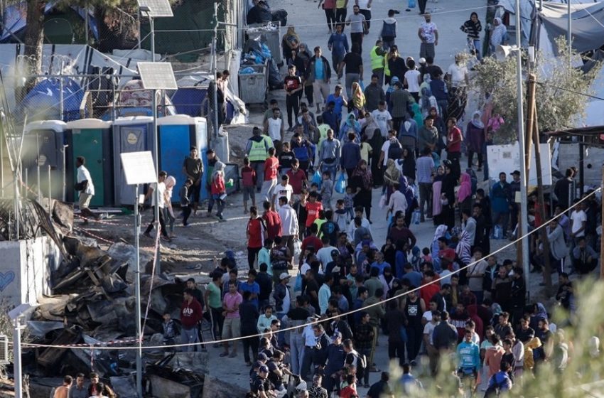  Διαμαρτυρία προσφύγων και μεταναστών στη Μόρια – Ζητούν μέτρα προστασίας