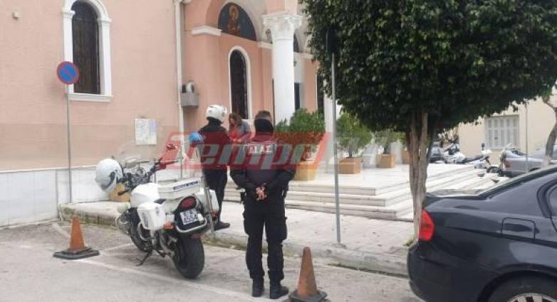  Πάτρα: Δεκάδες πιστοί σε εκκλησία – Η αστυνομία μοίρασε πρόστιμα