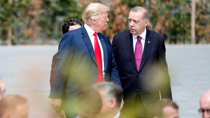  Τραμπ και Ερντογάν συμφώνησαν για “στενή συνεργασία” κατά των απειλών της πανδημίας