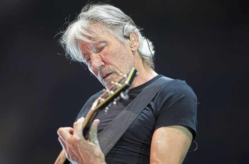  Σε κοινωνική αποστασιοποίηση ο Roger Waters ερμηνεύει το Mother (vid)