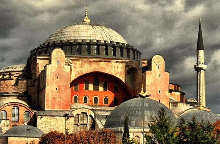  Ο τουρκικός Τύπος οργιάζει για το… τέμενος Αγιά Σοφιά