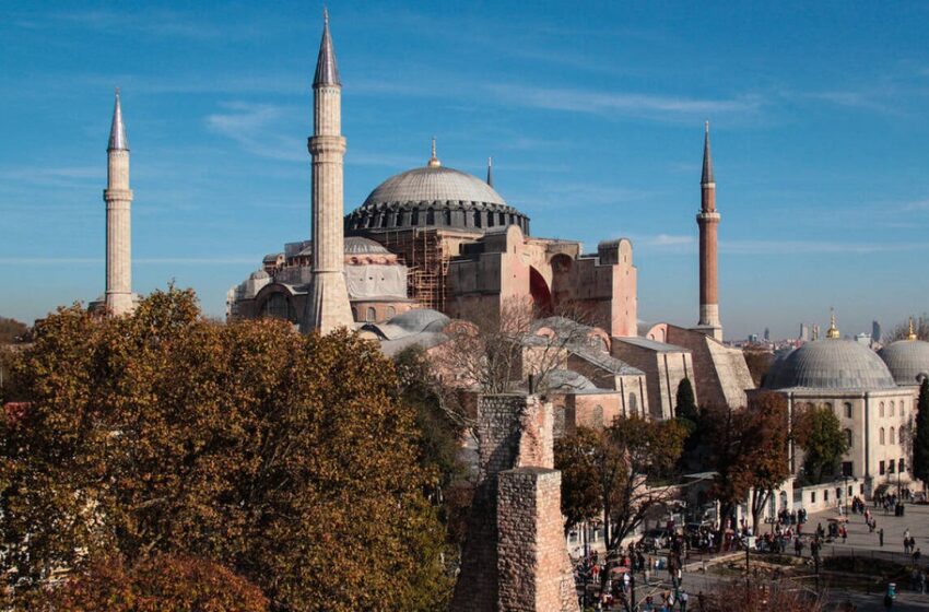  Τουρκική αναδίπλωση: Καμία προσευχή έξω από την Αγία Σοφία την Παρασκευή