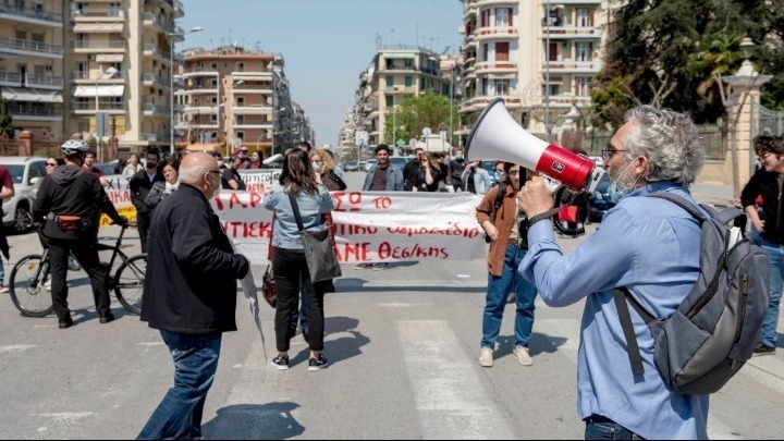  Κινητοποίηση εκπαιδευτικών έξω από το ΥΜΑΘ στη Θεσσαλονίκη