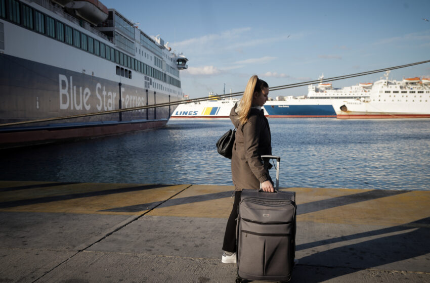  Άρση περιορισμών: Κίνηση στο λιμάνι του Πειραιά