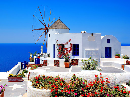  «Χάθηκαν» το καλοκαίρι για την Ελλάδα 20,8 εκατομμύρια τουρίστες