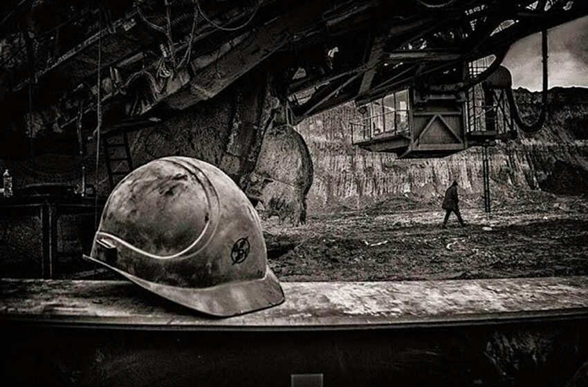  ΔΕΗ: Εθελούσια έξοδος για 5.500 εργαζόμενους
