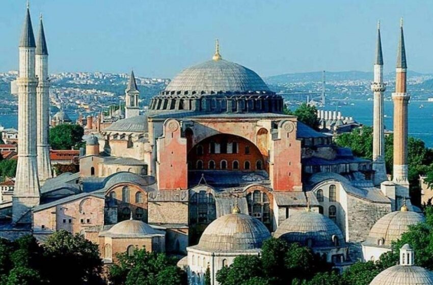  Ιερά Σύνοδος: Η Τουρκία να σεβαστεί τον χαρακτήρα της Αγίας Σοφίας