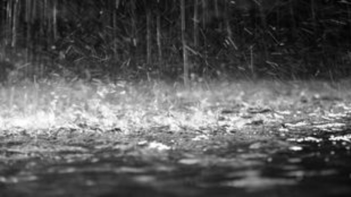  “Βούλιαξε” η Αθήνα – Μεγάλα ύψη βροχής σε πολλές περιοχές