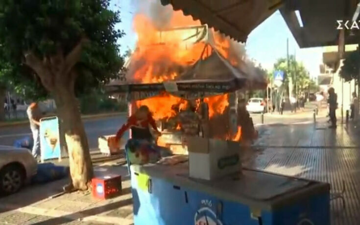  Φωτιά σε περίπτερο στην Καλλιθέα