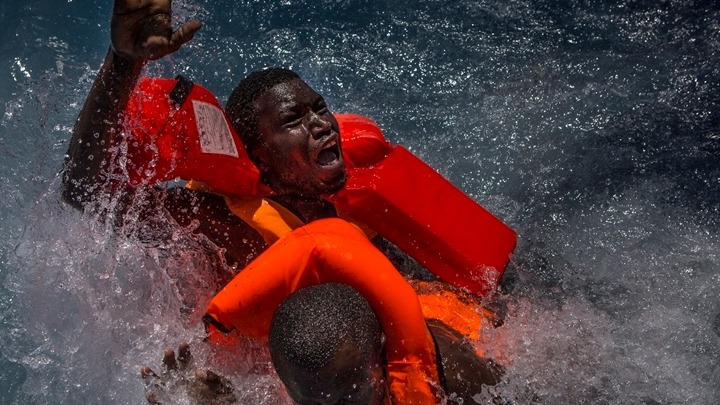  Βρέθηκαν και διασώθηκαν οι 70 αγνοούμενοι πρόσφυγες στα ανοιχτά της Ιταλίας