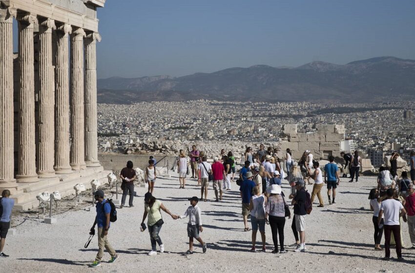  Νέες εξελίξεις: Χωρίς καραντίνα οι τουρίστες από χερσαία και θαλάσσια σύνορα