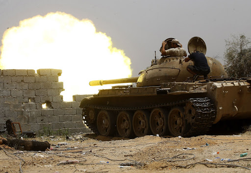  Λιβύη: Μεγάλες μάχες στη Σύρτη μετά από επίθεση τζιχαντιστών – Παρέμβαση του Στέιτ Ντιπάρτμεντ