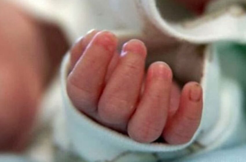  Ιταλία: Άφησε το 18 μηνών μωρό της και πήγε διακοπές – Το βρέφος πέθανε από ασιτία