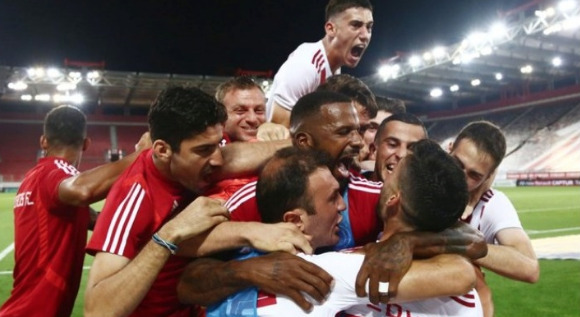  Ολυμπιακός-ΑΕΚ ο τελικός του Κυπέλλου Ελλάδας – Καθάρισαν 2-0 τον ΠΑΟΚ οι “ερυθρόλευκοι”