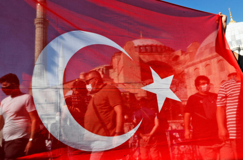  Τουρκικό ΥΠΕΞ για Μακρόν: Eίναι ανίκανος, απελπισμένος και εθνικιστής