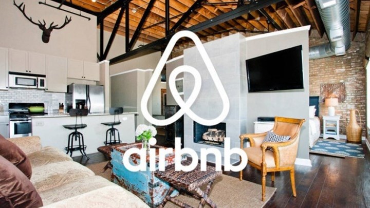  Airbnb: Προσφέρει προσωρινό κατάλυμα σε 100.000 Ουκρανούς πρόσφυγες