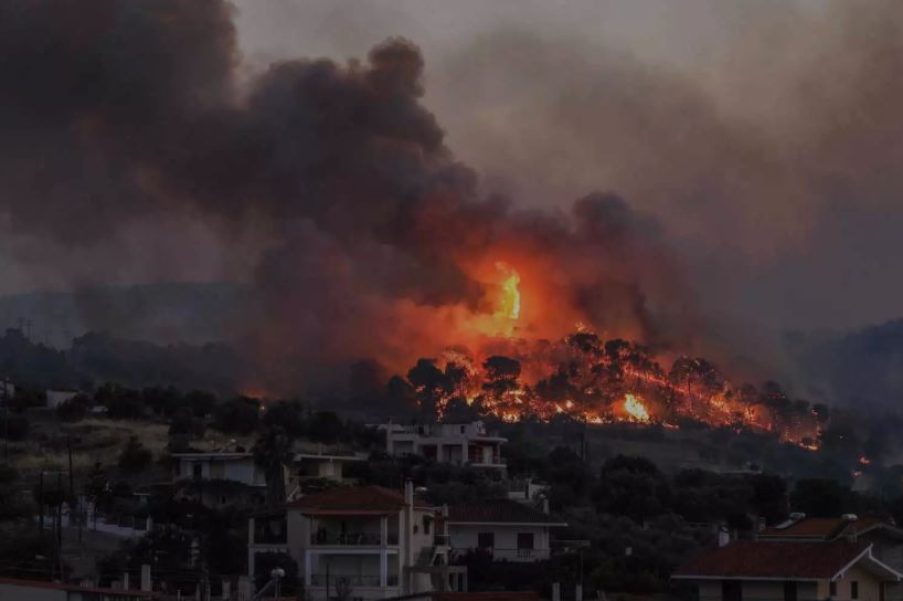  Πύρινη κόλαση στις Κεχριές: Εκκενώνεται το Σοφικό – Ενεργοποιήθηκε ο “Κοπέρνικος” – “Υπάρχουν ενδείξεις εμπρησμού” (vid-εικόνες)