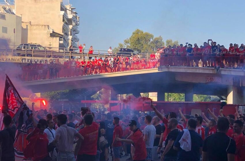  Κοροναϊός: Εισαγγελική έρευνα για τη φιέστα του Ολυμπιακού έξω από το “Καραϊσκάκης”