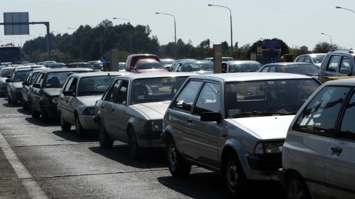  Πάσχα: Ξεκίνησε η μεγάλη επιστροφή – Αυξημένη η κίνηση στην Αθηνών – Κορίνθου