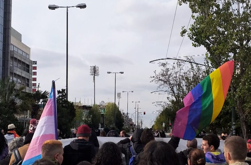  Εξάρχεια: Αστυνομικοί συνέλαβαν ακτιβιστή ΛΟΑΤΚΙ επειδή αντέδρασε σε ομοφοβικά σχόλια