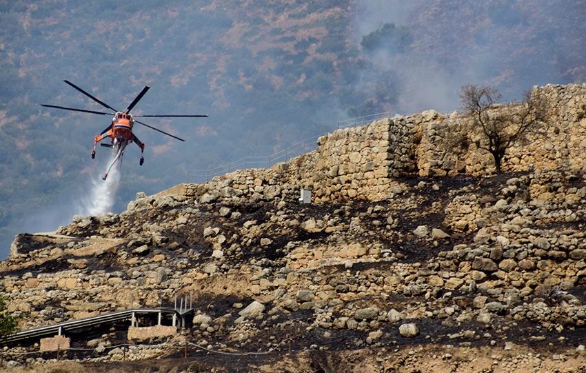  Πυρκαγιά στις Μυκήνες : Έκαψε και τον αρχαιολογικό χώρο- Η φωτιά πέρασε δίπλα στον τάφο του Αγαμέμνονα!