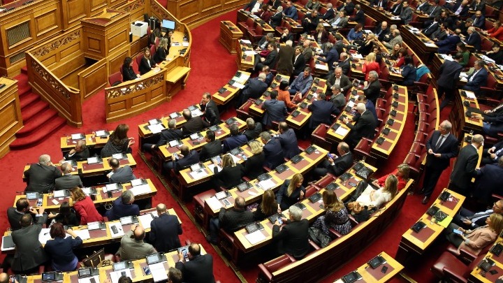  Βουλή: Υπερψηφίστηκε η συμφωνία με Ιταλία – Σήμερα η ονομαστική για την επίμαχη συμφωνία με Αίγυπτο