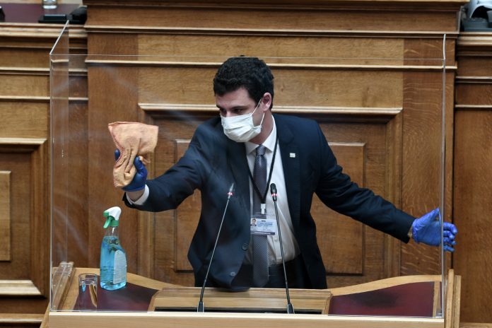  Πολιτική σύγκρουση για την πανδημία: Ευθύνες σε Μητσοτάκη από ΣΥΡΙΖΑ-ΚΙΝ.ΑΛ