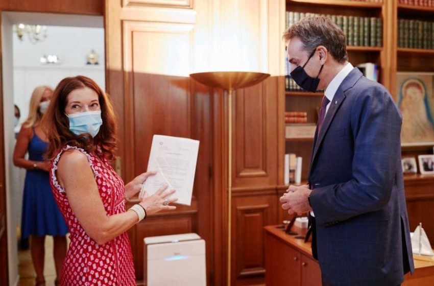  Στο Μαξίμου η Βικτόρια Χίσλοπ