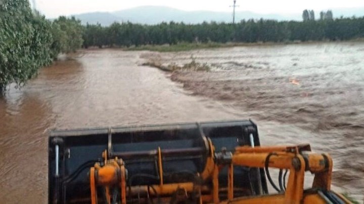  “Ιανός”: Απεγκλωβίστηκαν έξι κάτοικοι από την Οξυά