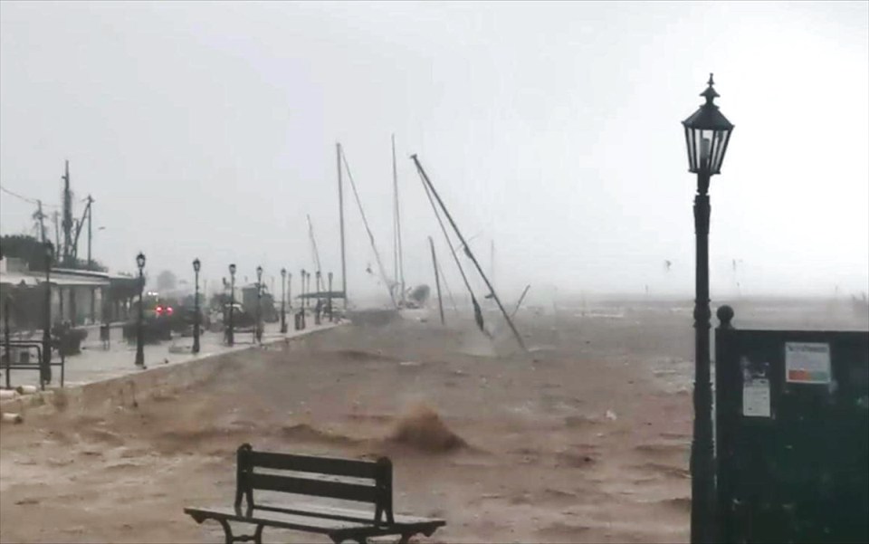 ianos kakokairia kefalonia