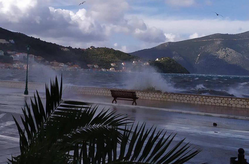  Κακοκαιρία: Νέο χτύπημα σε Κέρκυρα, Κεφαλονιά – Ανεμοστρόβιλος έπληξε κάμπινγκ στην Ηλεία (vid)