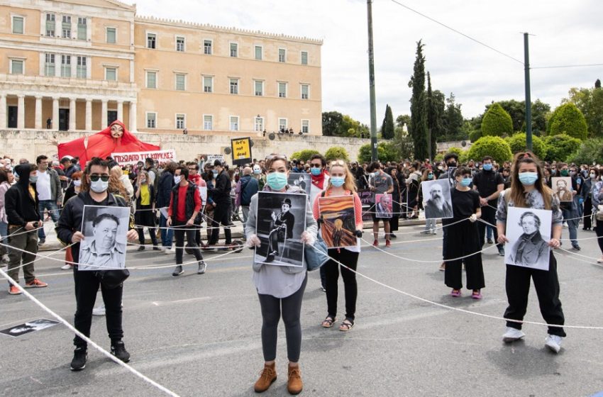  Στη Βουλή το θέμα των καλλιτεχνών – Ερώτηση 48 βουλευτών του ΣΥΡΙΖΑ στην  Λ. Μενδώνη